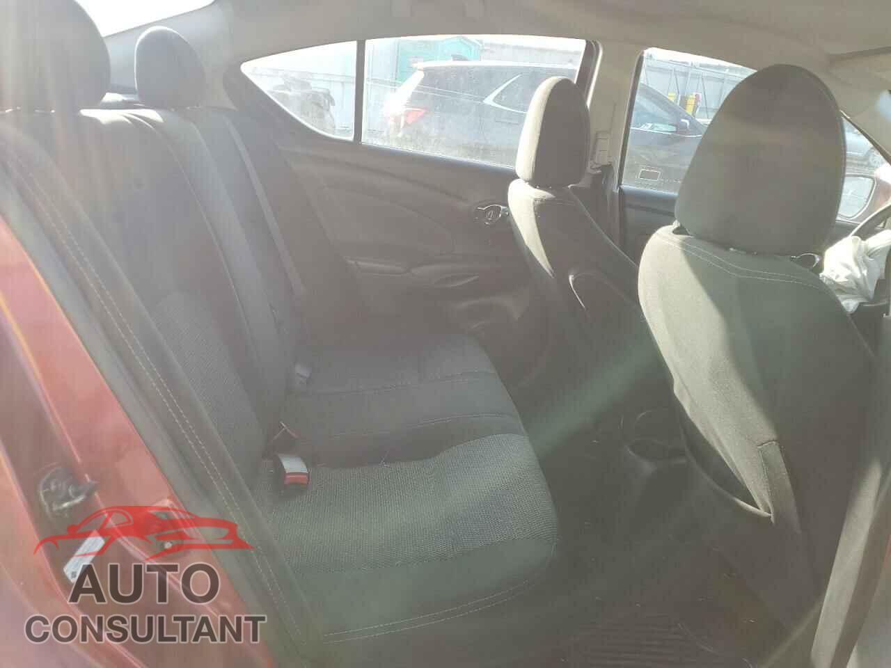 NISSAN VERSA 2019 - 3N1CN7AP3KL876377