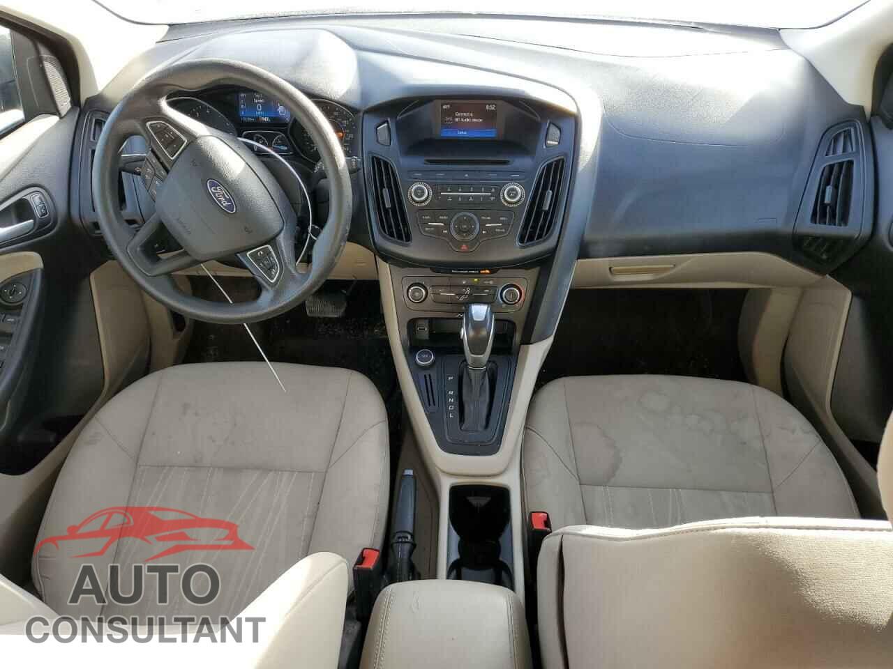 FORD FOCUS 2015 - 1FADP3K25FL249999