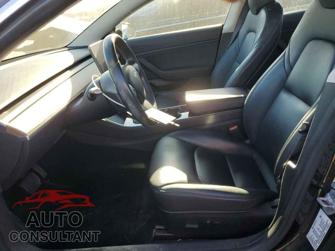 TESLA MODEL 3 2019 - 5YJ3E1EB5KF364580