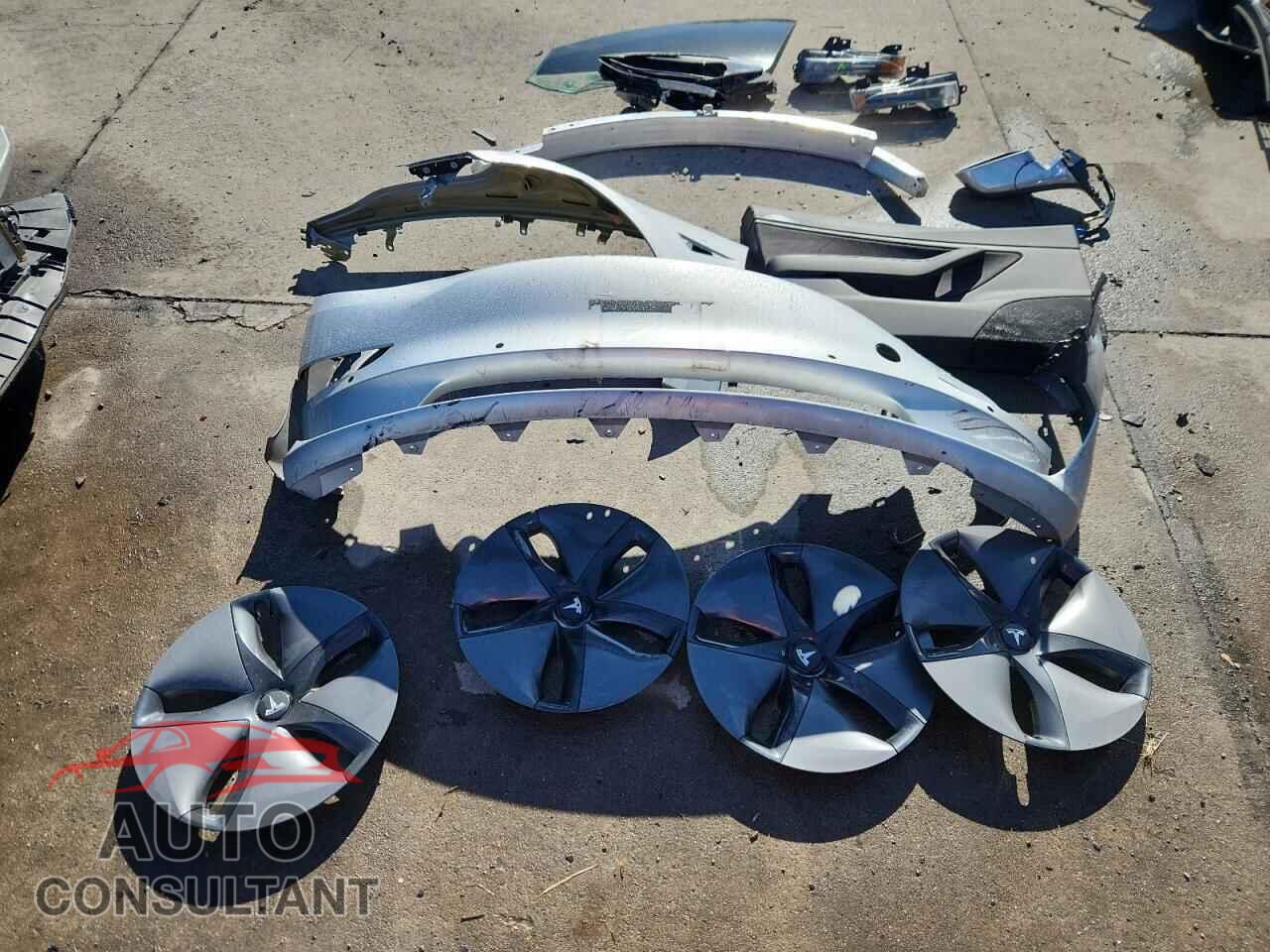 TESLA MODEL 3 2018 - 5YJ3E1EA4JF076541