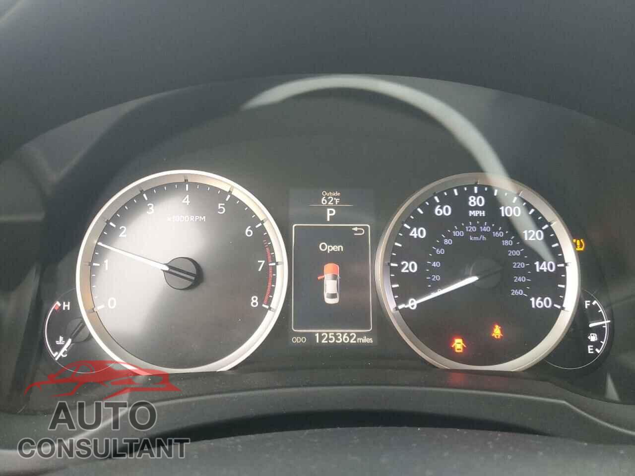 LEXUS IS 2015 - JTHCF1D24F5018783