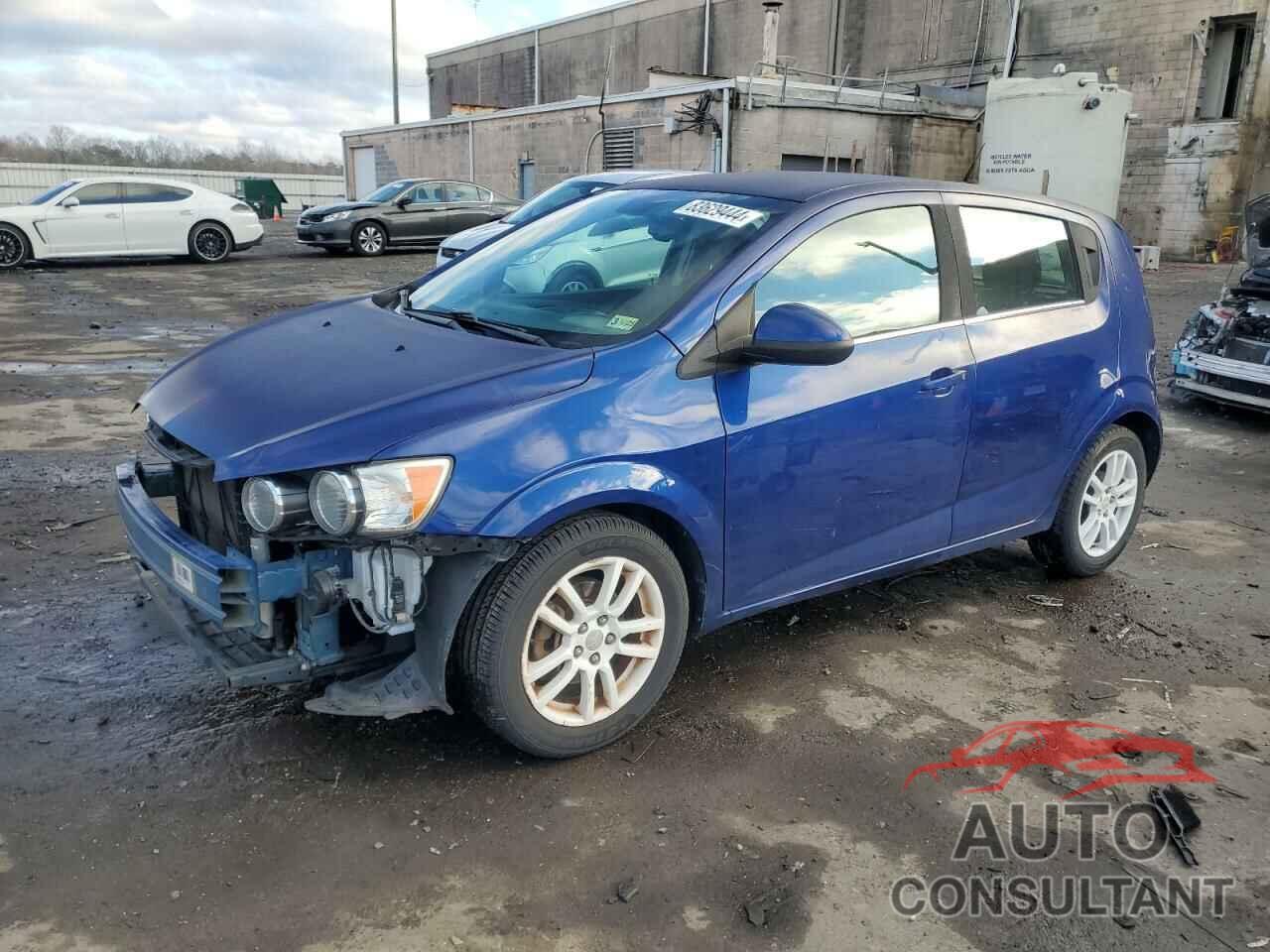 CHEVROLET SONIC 2013 - 1G1JC6SH1D4225665