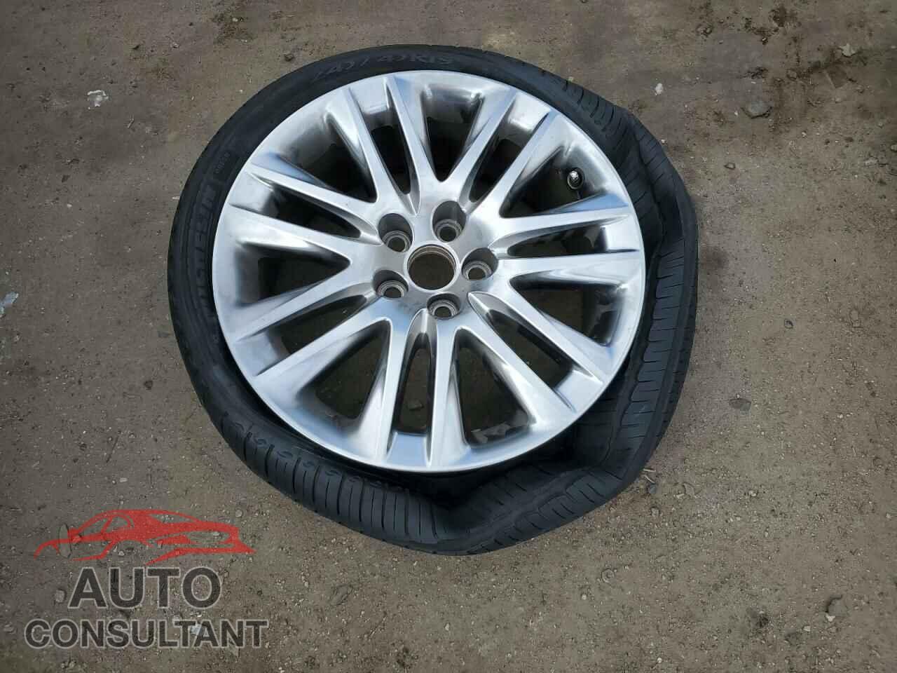 LEXUS LS460 2016 - JTHBL5EF5G5141054