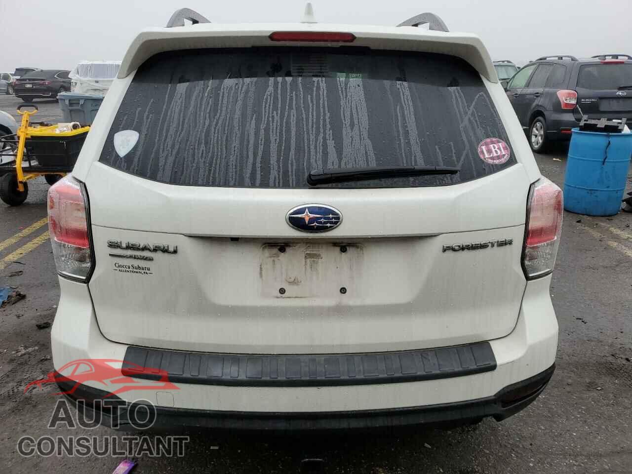 SUBARU FORESTER 2018 - JF2SJAEC7JH456788