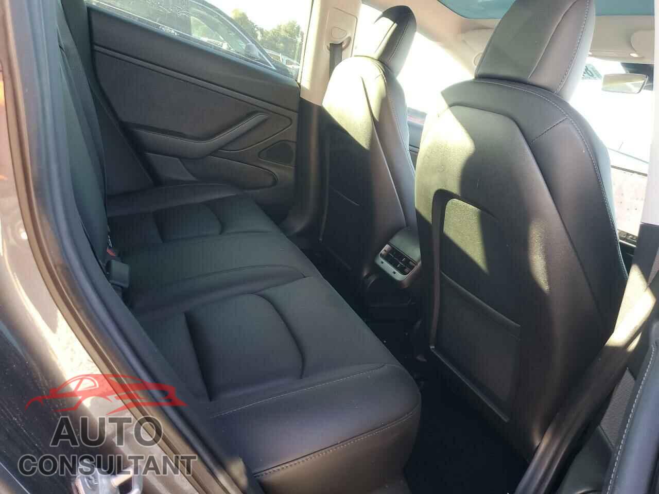 TESLA MODEL 3 2019 - 5YJ3E1EA7KF190289