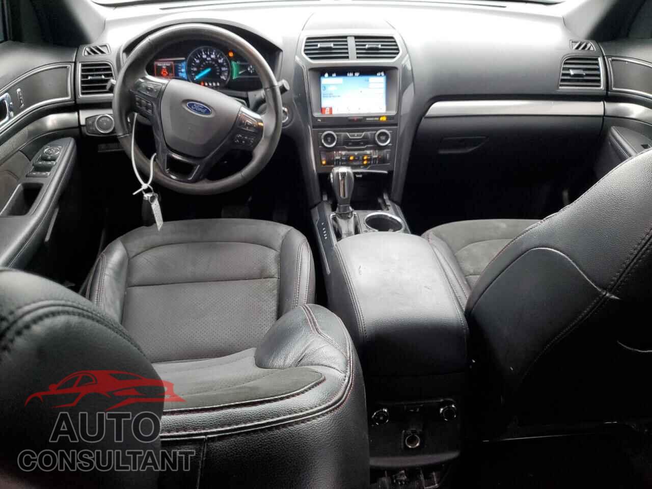 FORD EXPLORER 2018 - 1FM5K7D83JGB15172