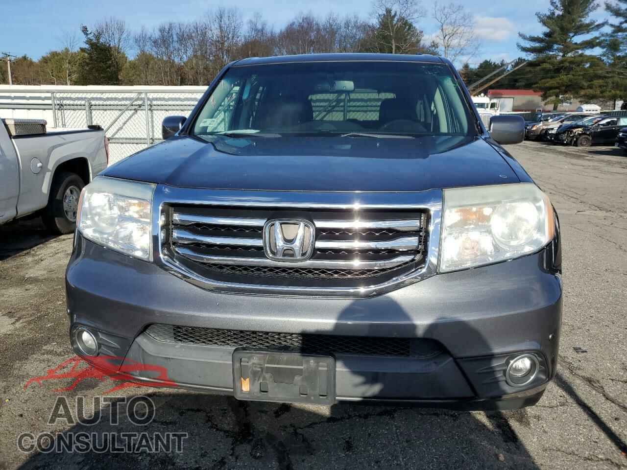 HONDA PILOT 2013 - 5FNYF4H97DB030857