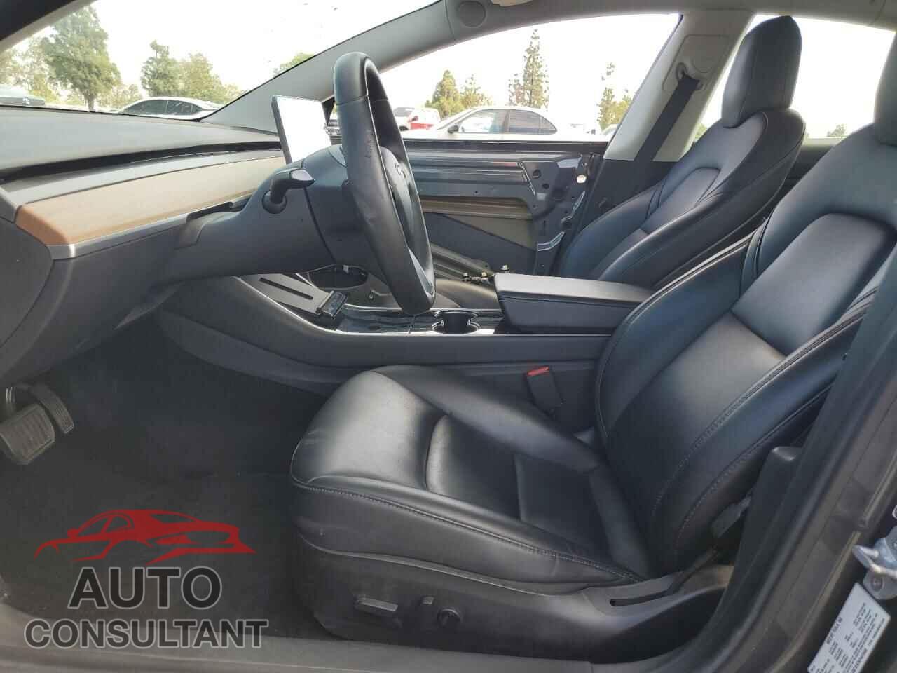 TESLA MODEL 3 2019 - 5YJ3E1EA7KF447449