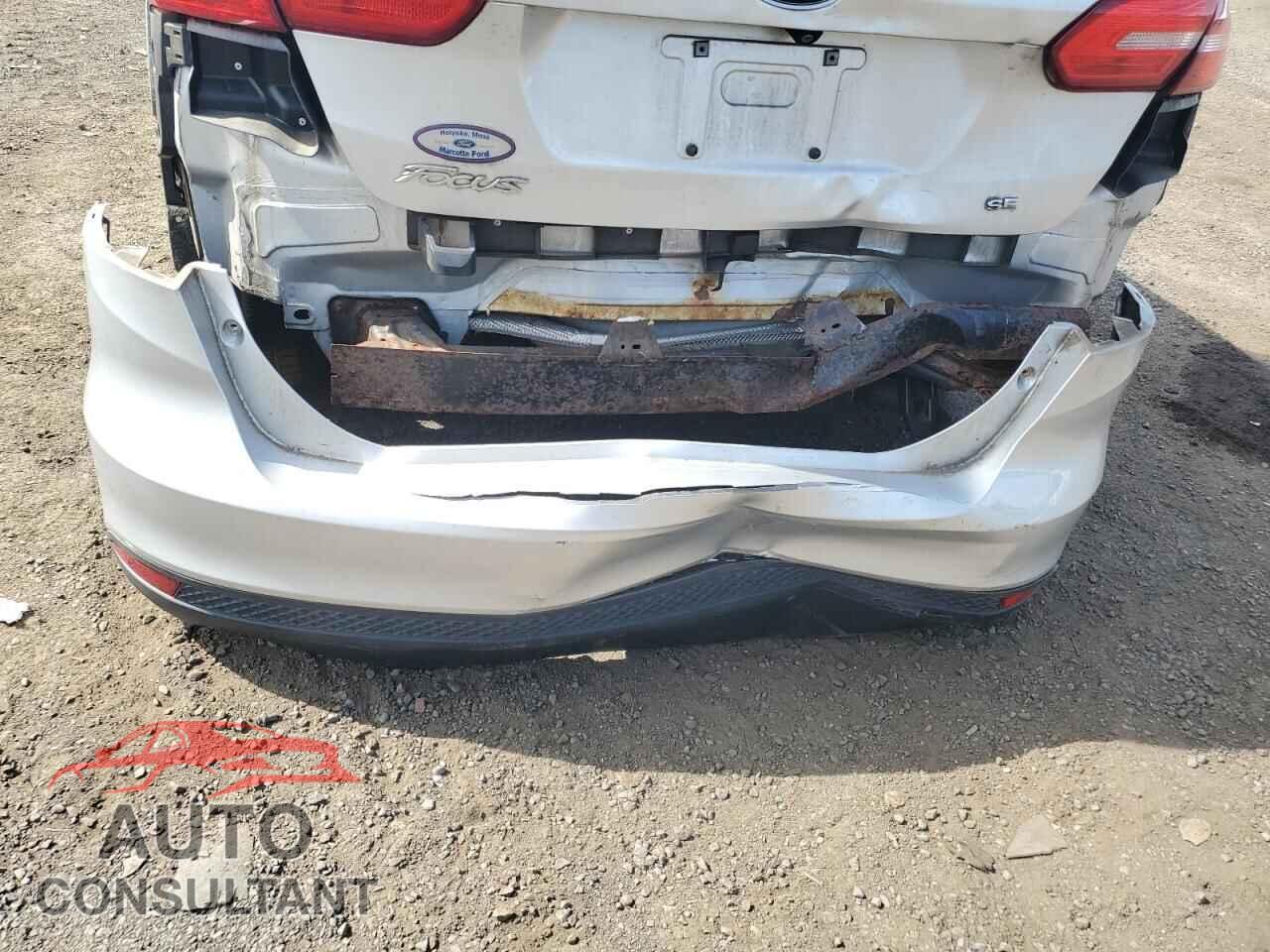 FORD FOCUS 2016 - 1FADP3F28GL296357