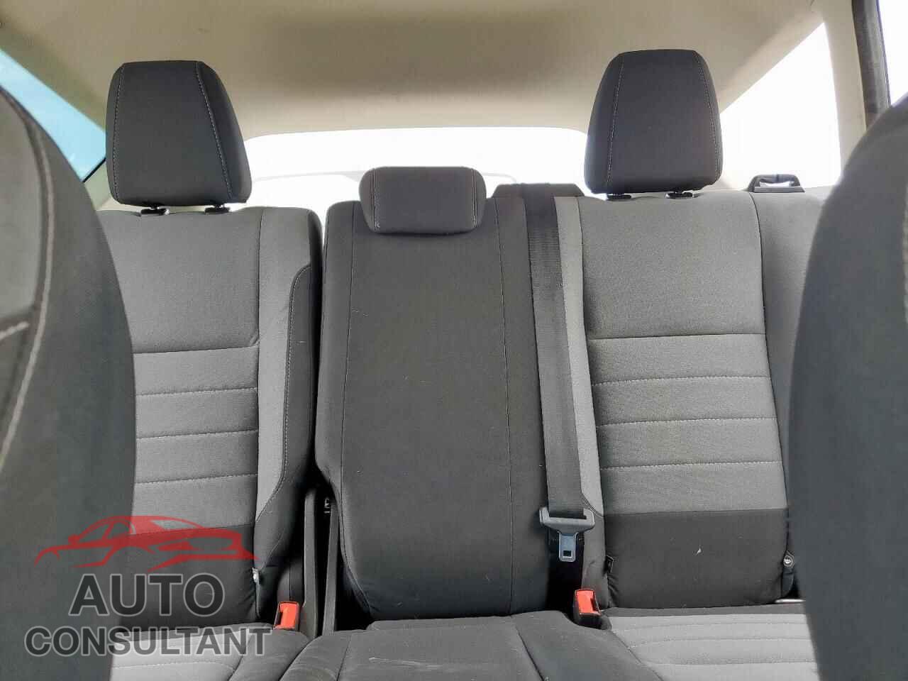 FORD ESCAPE 2018 - 1FMCU0F79JUC75779