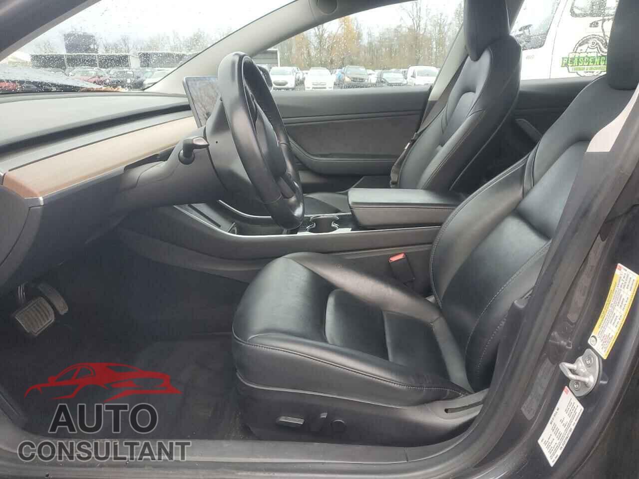 TESLA MODEL 3 2018 - 5YJ3E1EA4JF117959