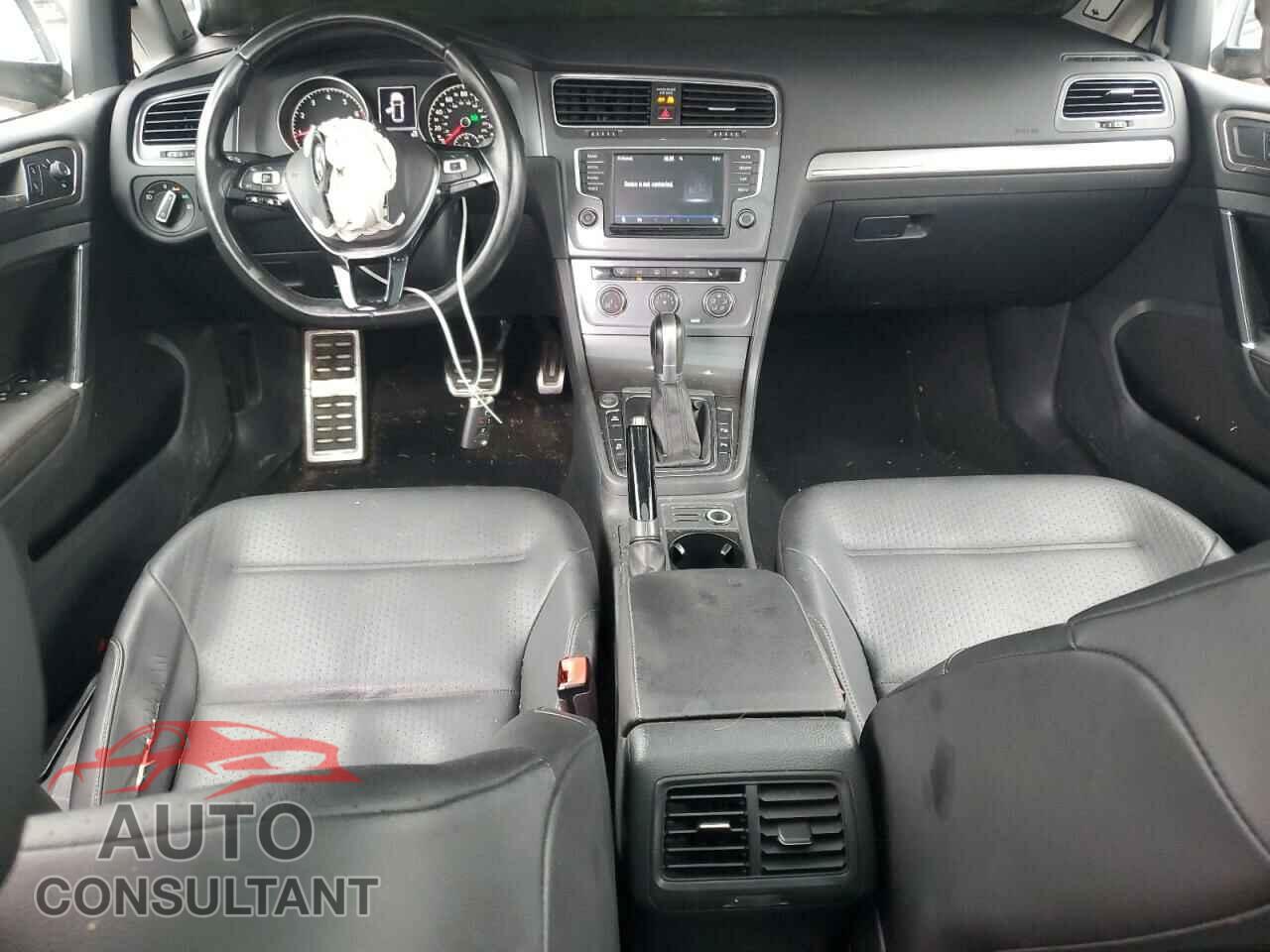 VOLKSWAGEN GOLF 2017 - 3VWH17AUXHM521761