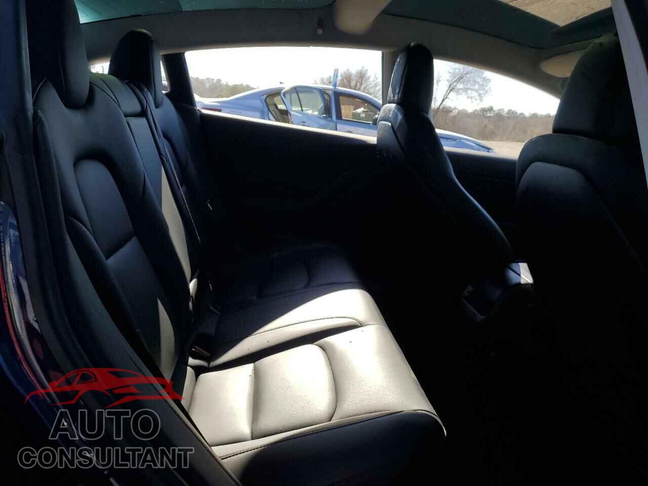 TESLA MODEL 3 2019 - 5YJ3E1EB3KF423142