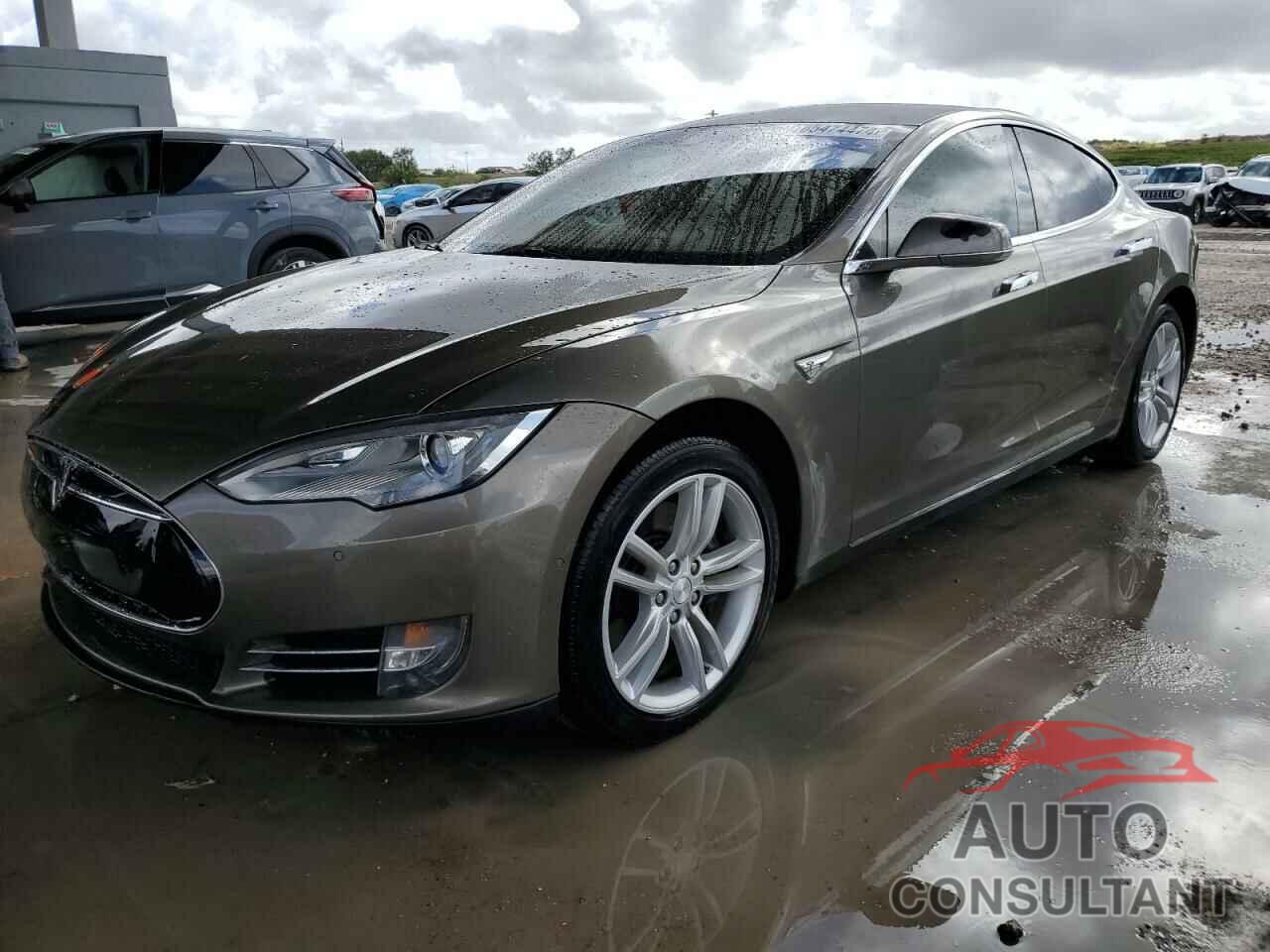 TESLA MODEL S 2015 - 5YJSA1H19FF100911