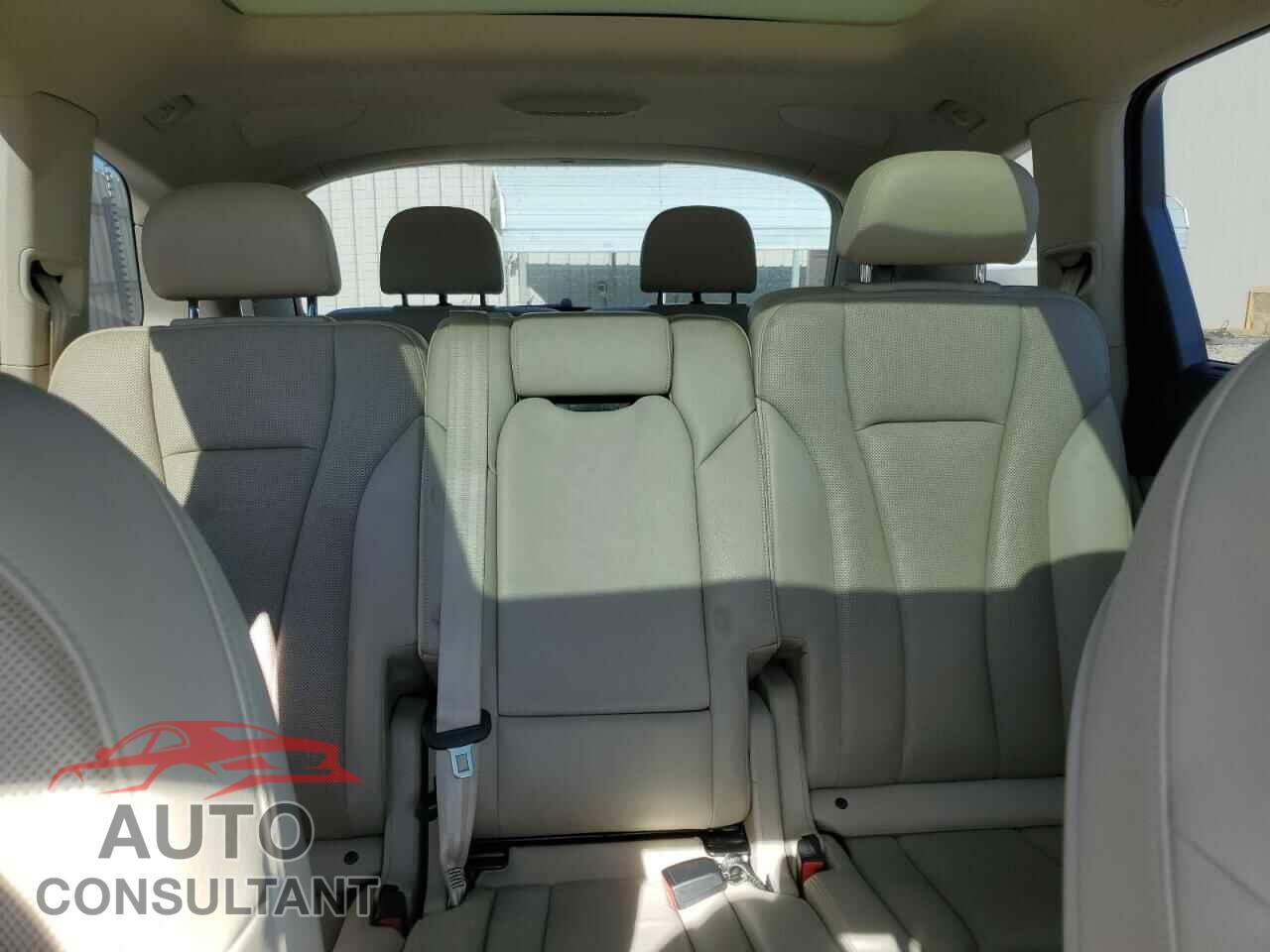 AUDI Q7 2017 - WA1VABF70HD022579