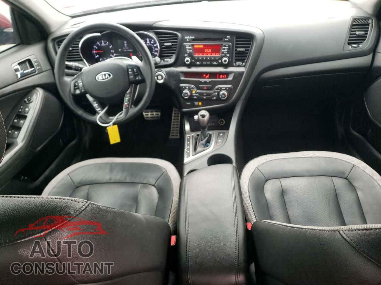 KIA OPTIMA 2011 - KNAGR4A64B5138237