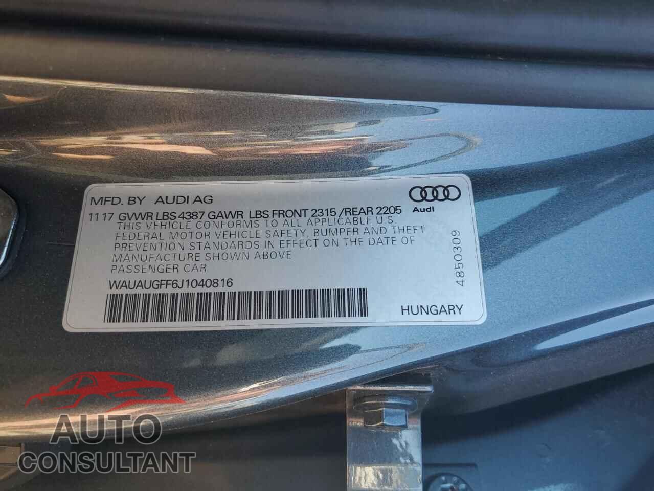 AUDI A3 2018 - WAUAUGFF6J1040816