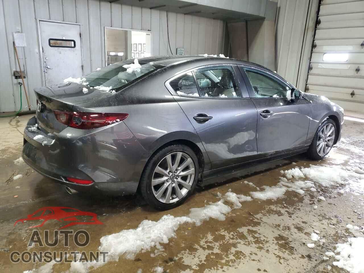 MAZDA 3 2019 - JM1BPACL6K1111715