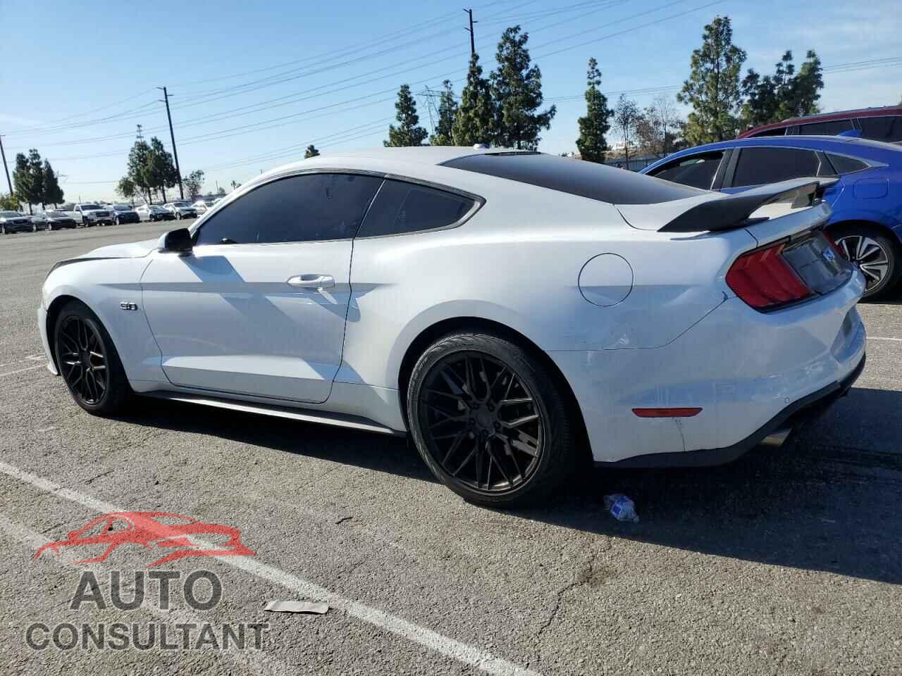 FORD MUSTANG 2020 - 1FA6P8CF7L5111906