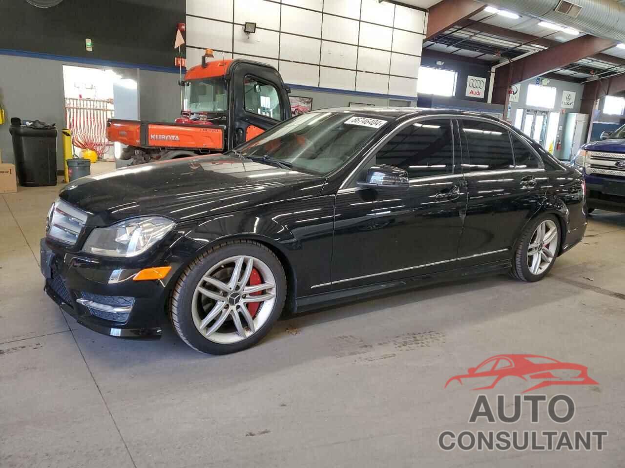 MERCEDES-BENZ C-CLASS 2013 - WDDGF8AB1DR246574