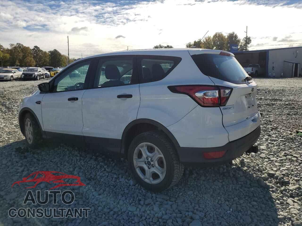 FORD ESCAPE 2017 - 1FMCU0F70HUE28639