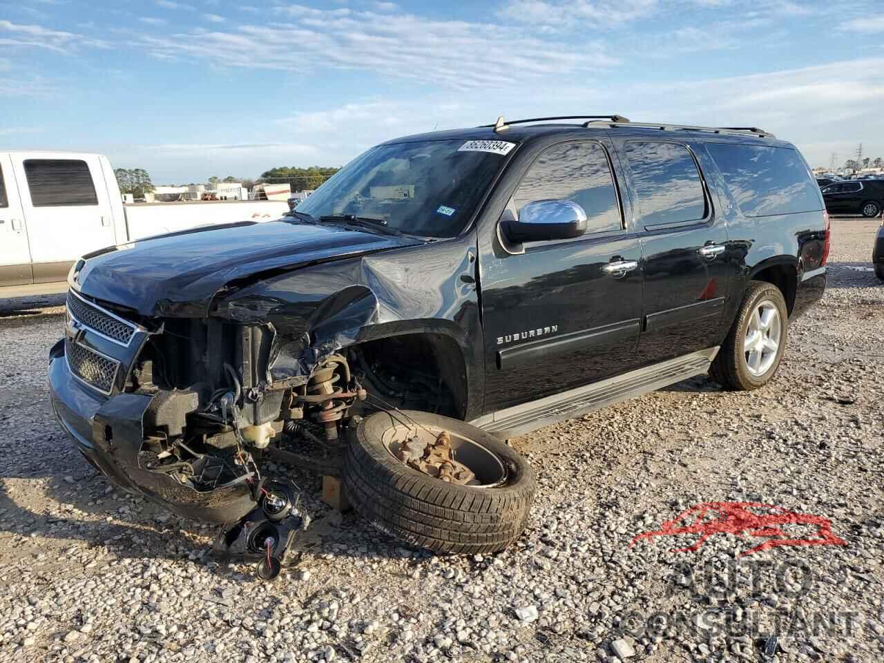 CHEVROLET SUBURBAN 2011 - 1GNSCJE03BR158949