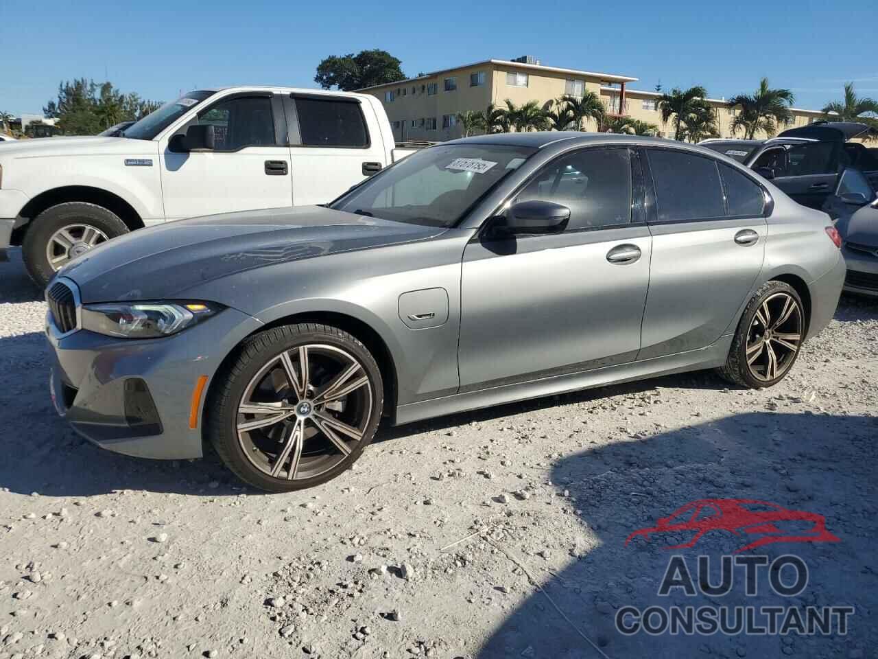 BMW 3 SERIES 2023 - 3MW39FF03P8D03381
