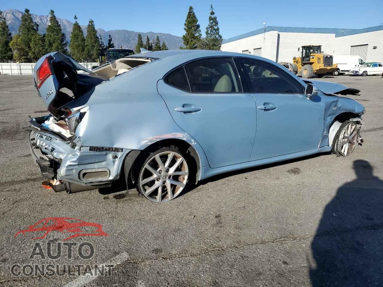 LEXUS IS 2011 - JTHBF5C24B5150036