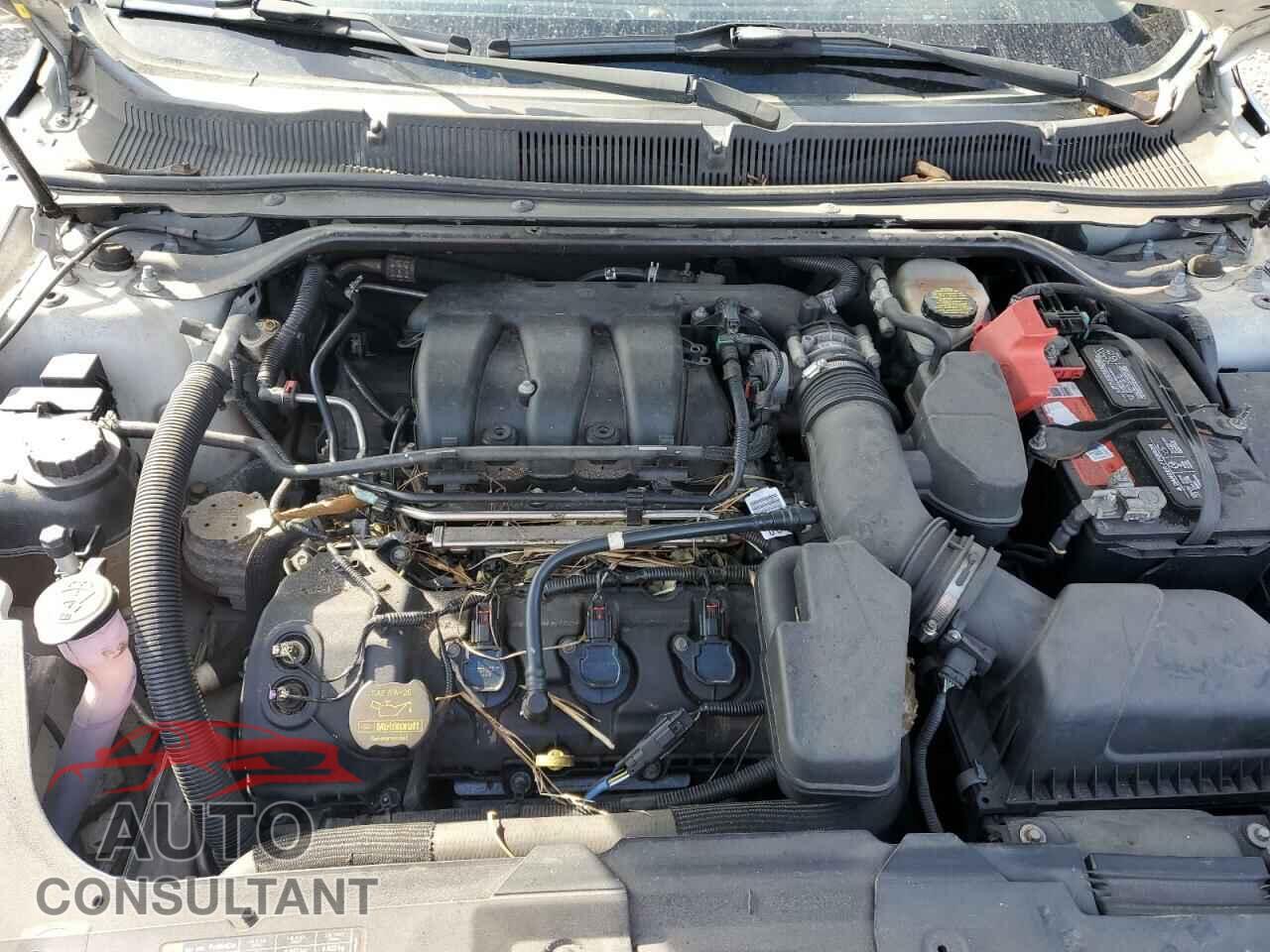 FORD TAURUS 2013 - 1FAHP2M82DG144954