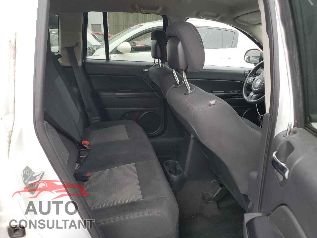 JEEP COMPASS 2015 - 1C4NJCBAXFD143825