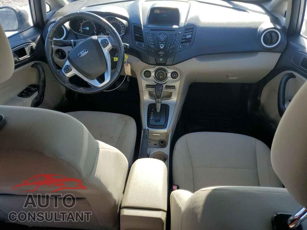 FORD FIESTA 2017 - 3FADP4EJ5HM132093