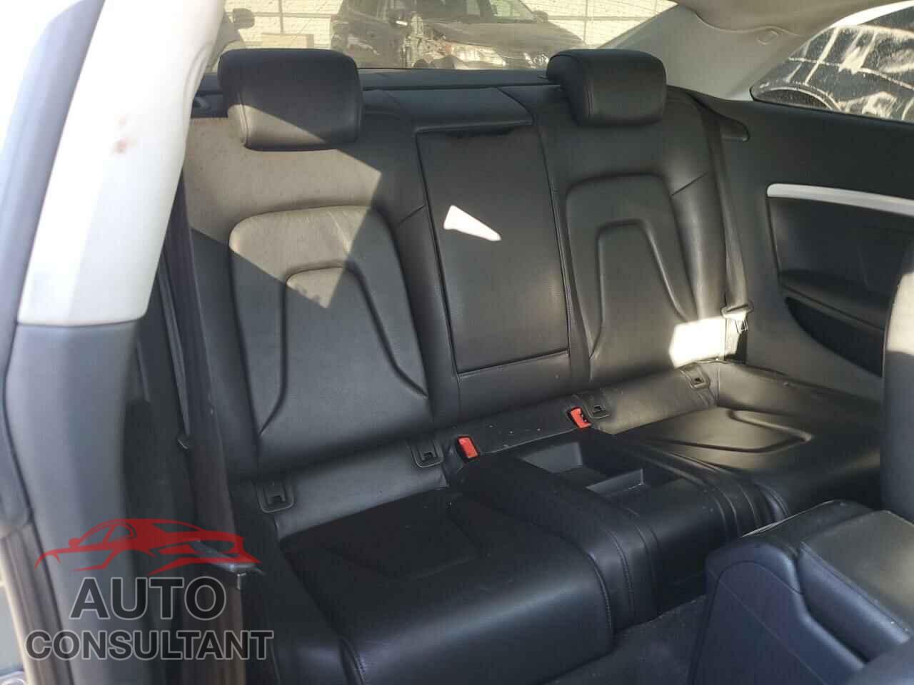 AUDI A5 2011 - WAUCFAFR2BA005332