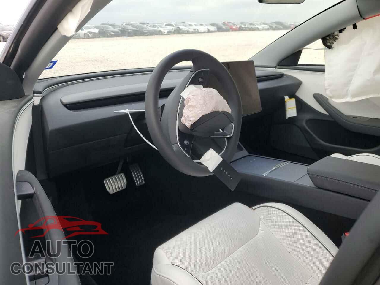 TESLA MODEL 3 2024 - 5YJ3E1ET7RF868860