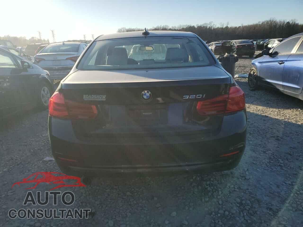 BMW 3 SERIES 2016 - WBA8A9C55GK617725