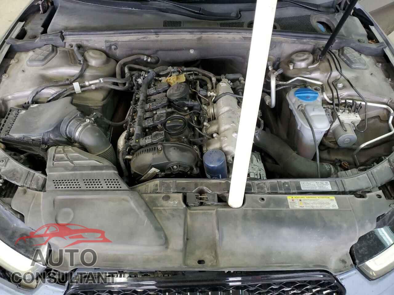 AUDI A5 2014 - WAUCFAFR9EA012704