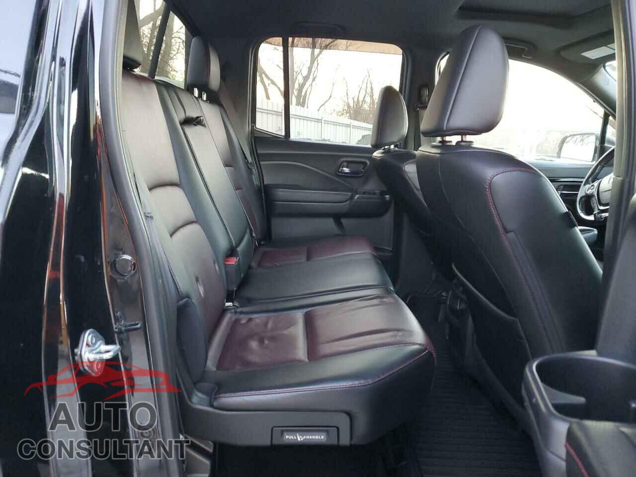 HONDA RIDGELINE 2017 - 5FPYK3F83HB014913