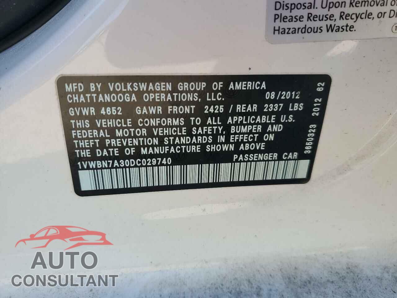VOLKSWAGEN PASSAT 2013 - 1VWBN7A30DC029740