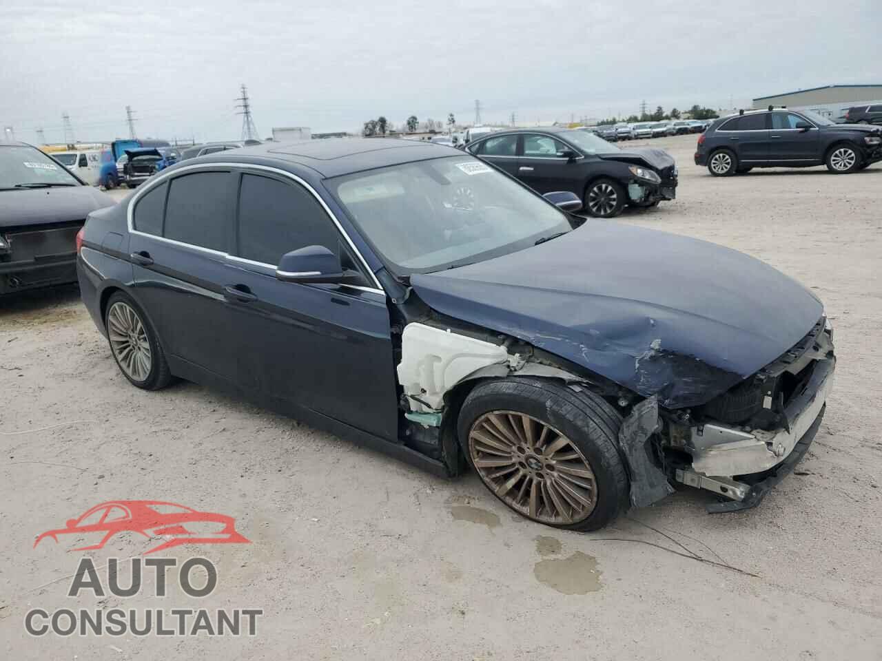 BMW 3 SERIES 2012 - WBA3A5C57CF341019