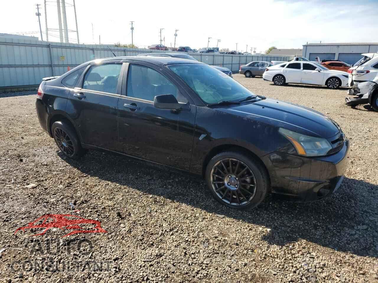 FORD FOCUS 2011 - 1FAHP3GN8BW107501