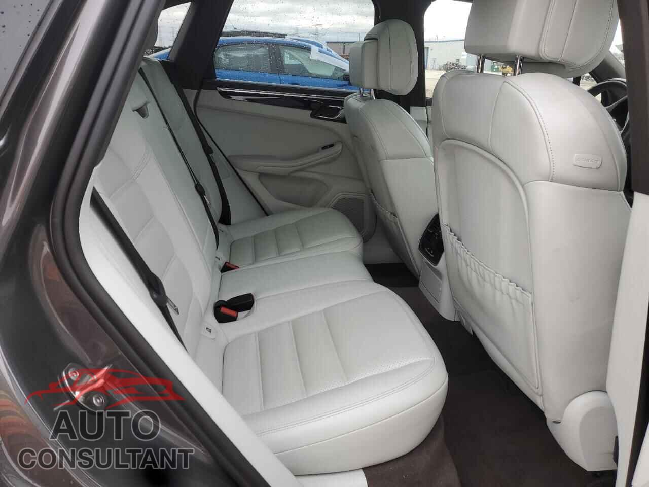 PORSCHE MACAN 2015 - WP1AB2A56FLB72401