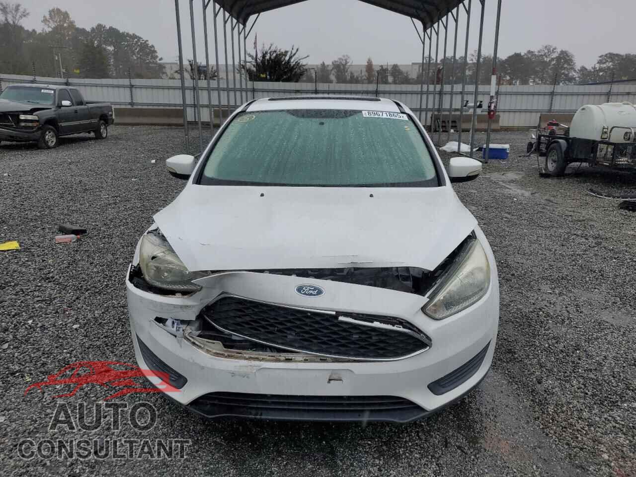FORD FOCUS 2015 - 1FADP3F28FL214870