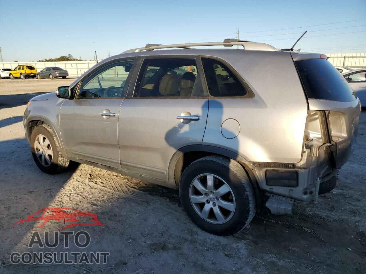 KIA SORENTO 2012 - 5XYKT3A69CG280519