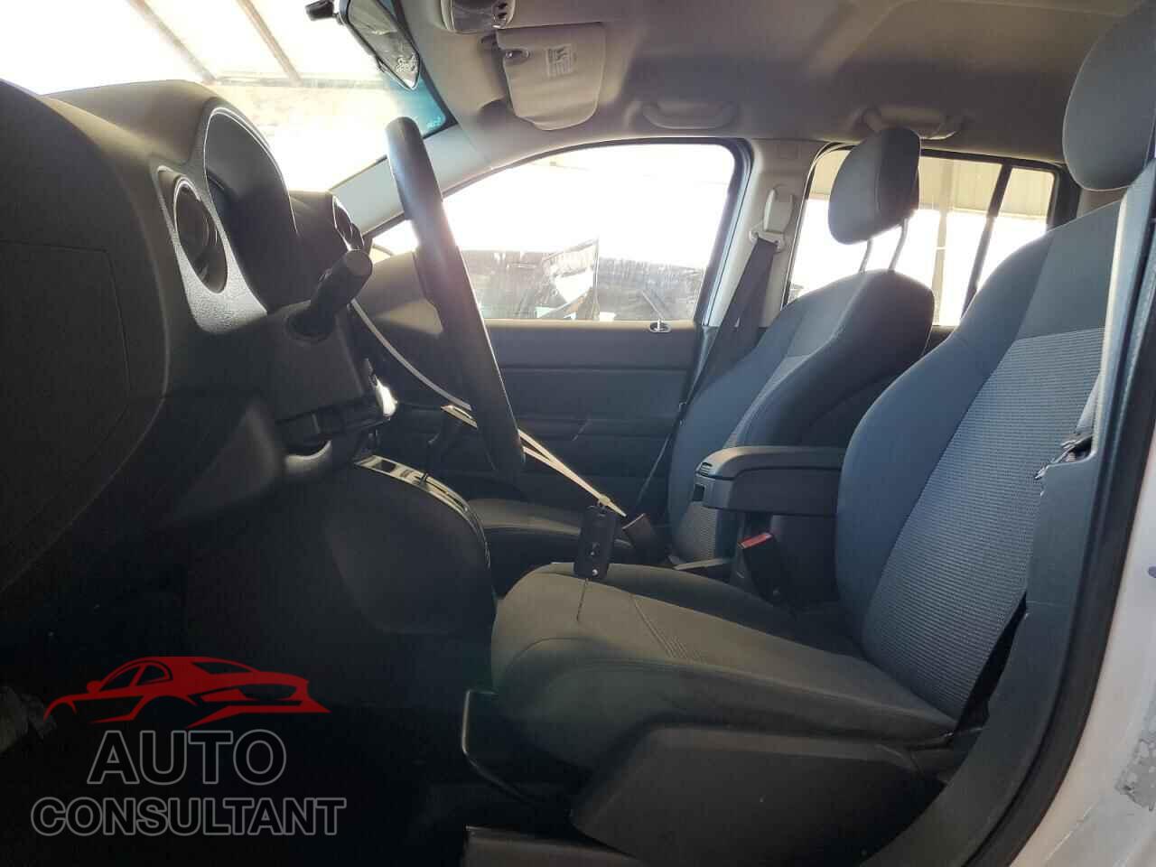 JEEP COMPASS 2012 - 1C4NJCBA8CD661170
