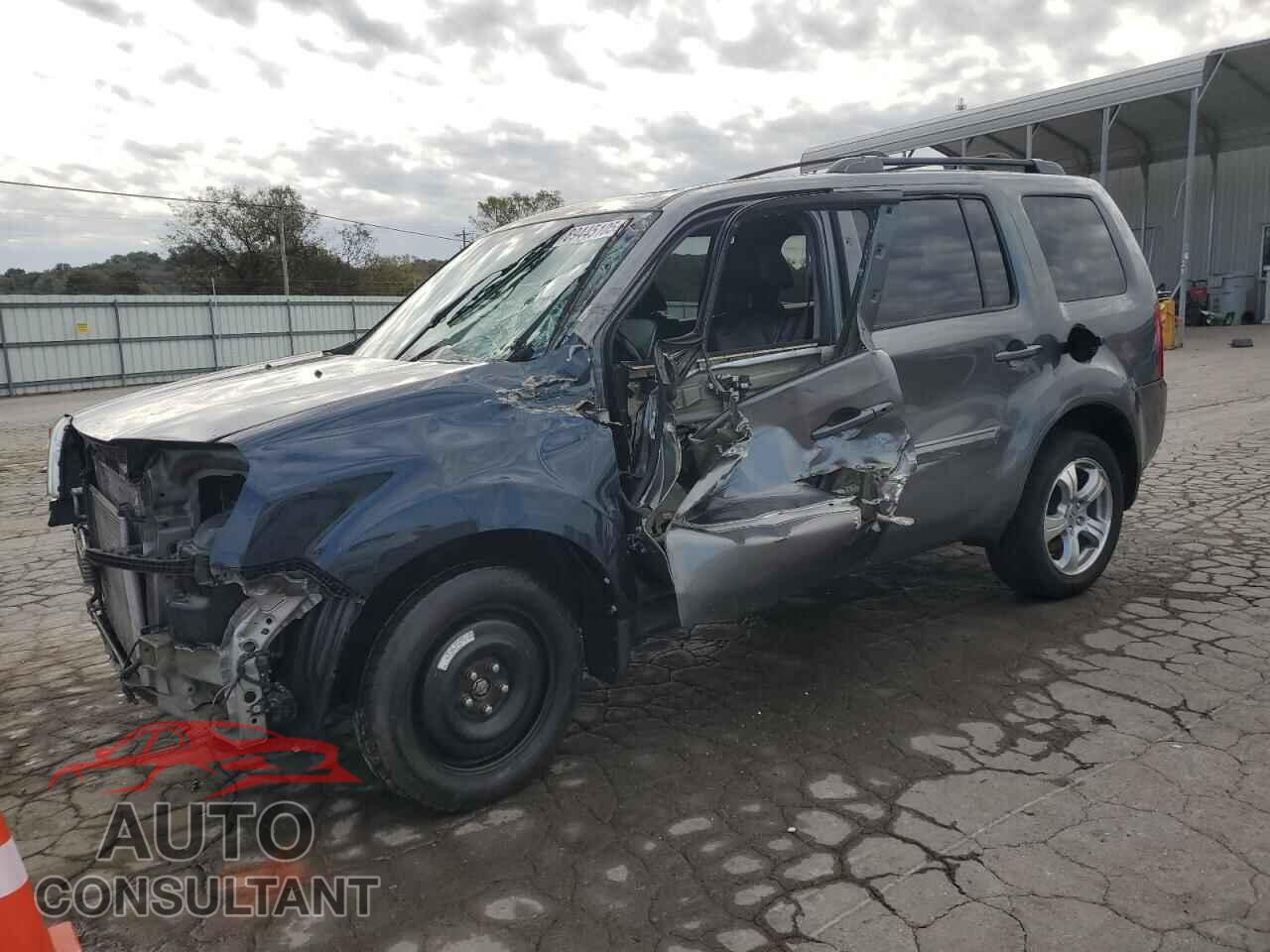 HONDA PILOT 2013 - 5FNYF4H64DB050859