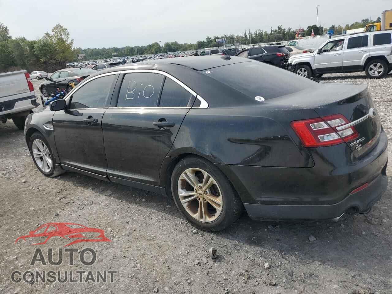 FORD TAURUS 2015 - 1FAHP2E83FG148559