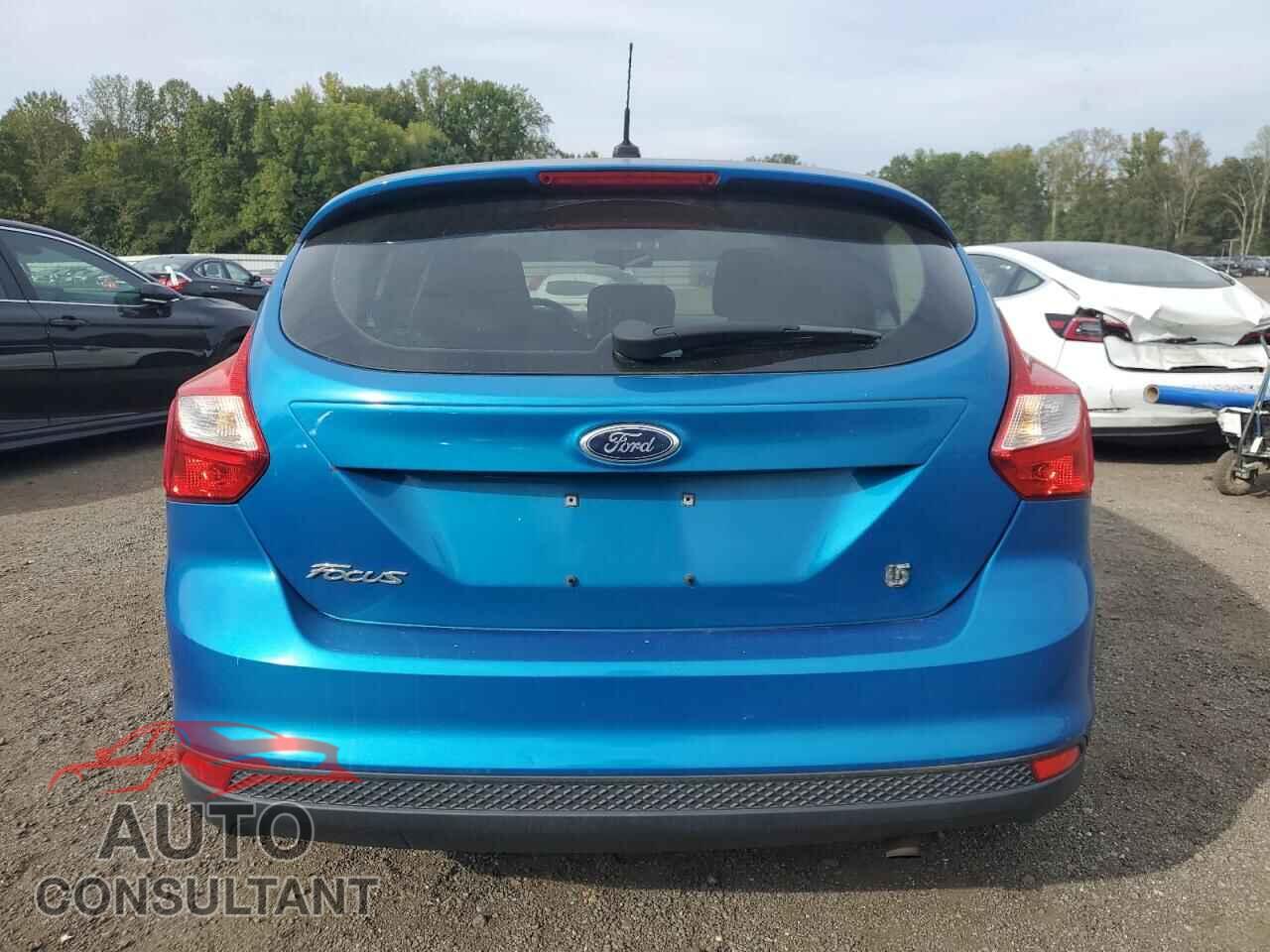 FORD FOCUS 2012 - 1FAHP3K23CL247049