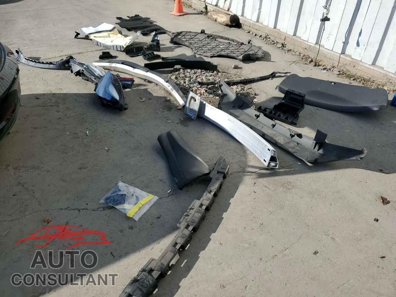 TESLA MODEL 3 2021 - 5YJ3E1EA8MF907060