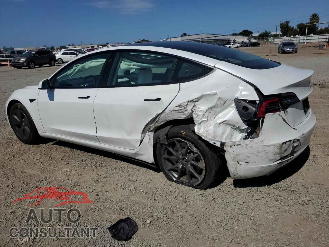 TESLA MODEL 3 2021 - 5YJ3E1EA9MF928600