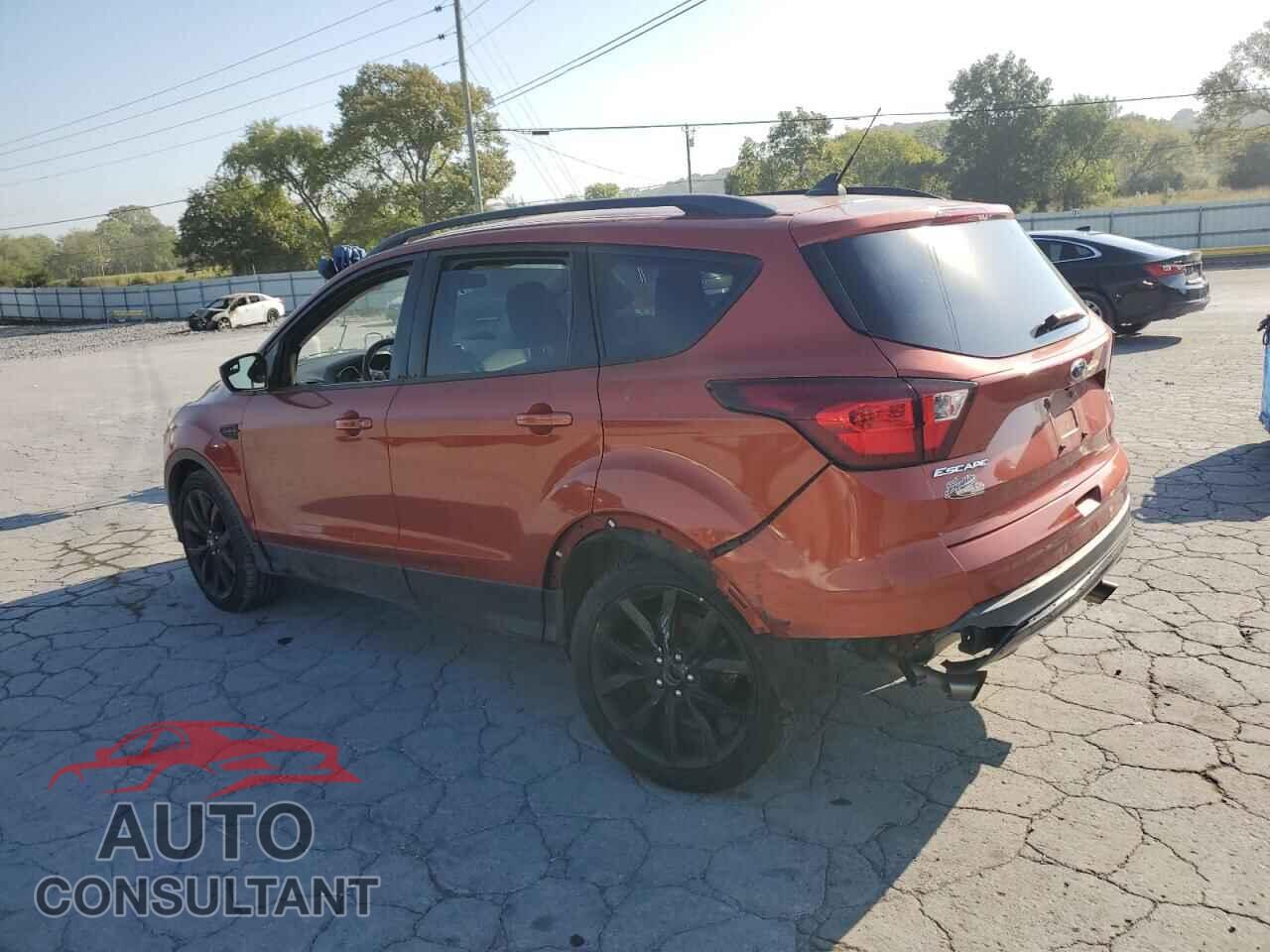 FORD ESCAPE 2019 - 1FMCU0GD4KUC05919