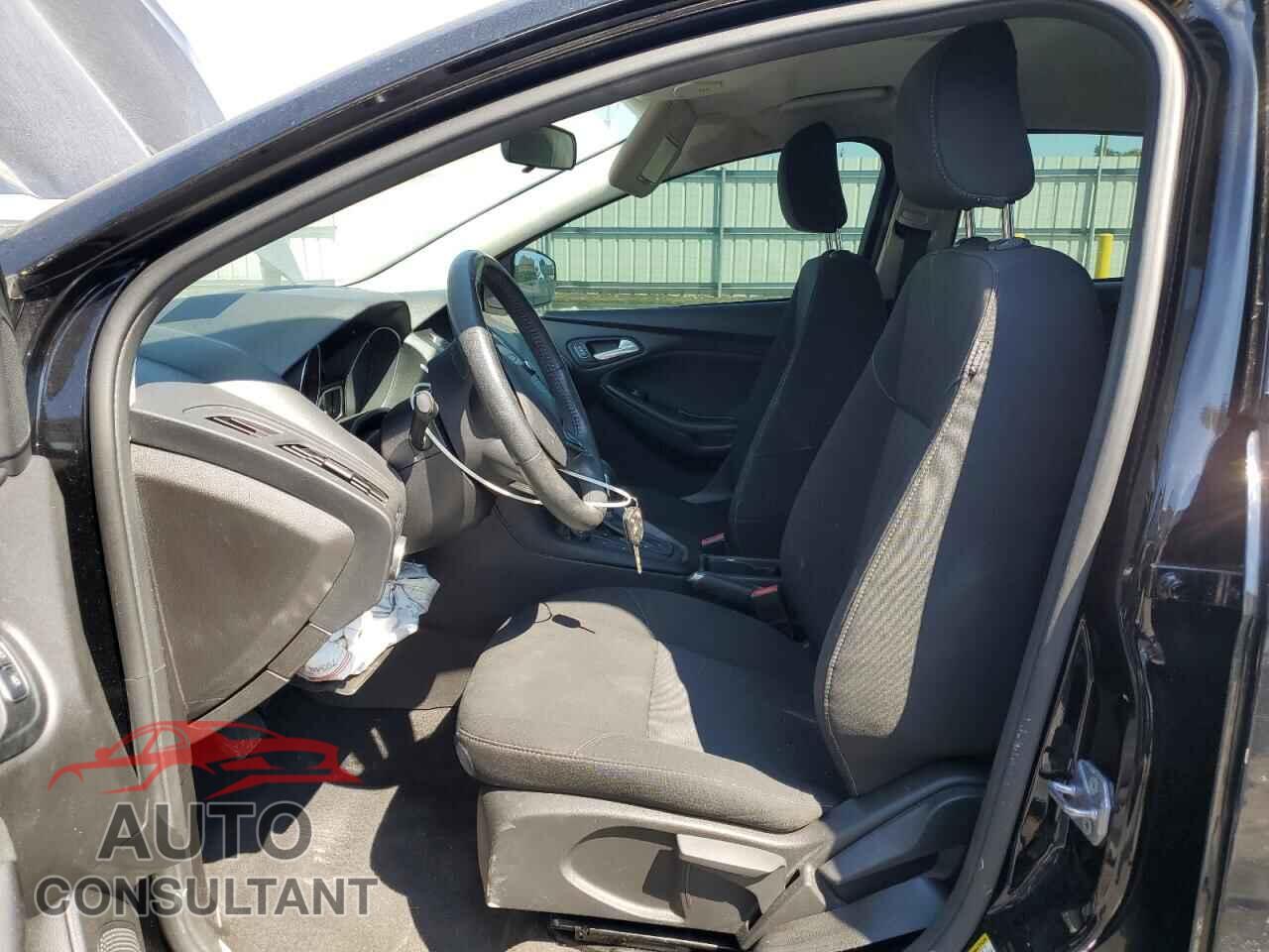 FORD FOCUS 2018 - 1FADP3FE9JL239196